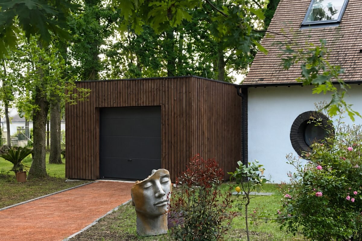 Garage bois moderne pour construire un garage pour moins de 10 000€